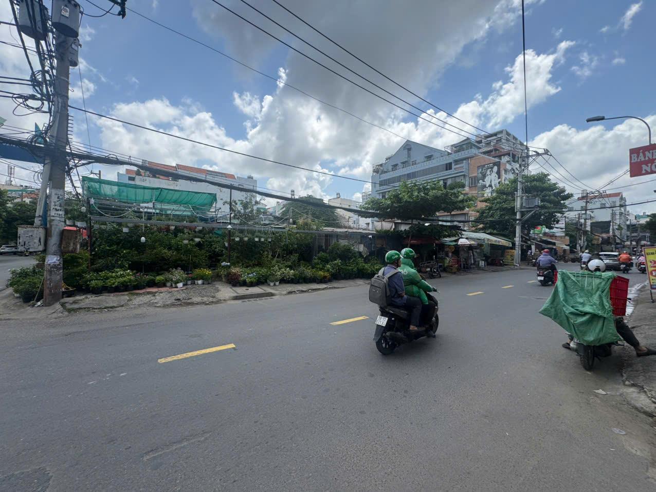 Bannha.net ban dat mat tien ba van ban dat phuong 14 tan binh 0707318818 1