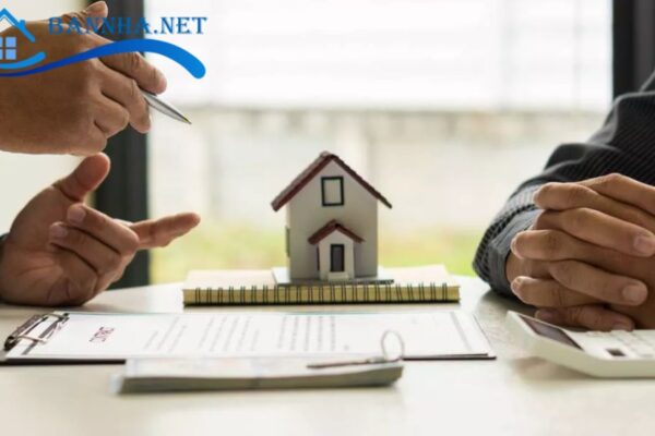 Môi giới bất động sản và vai trò trong giao dịch nhà đất