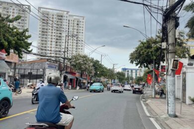 Bannha.net-ban-nha-hem-xe-tai-dang-van-bi-truong-tho-chi-7-ty (5)