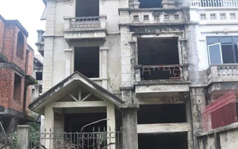 nha-hoang-o-bac-ninh-lot-xac-thanh-biet-thu-dep-ngo-ngang-2-1572315216-3-width600height900
