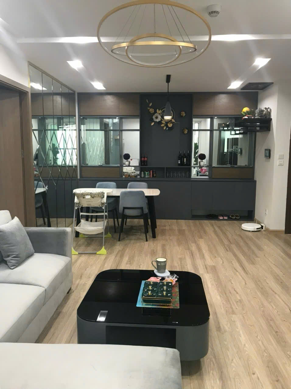 Chính chủ bán gấp căn 2PN 81m2 Seasons Avenue tòa S2 tầng trung, full đồ, view bể bơi 1 01 6aae0a3280462