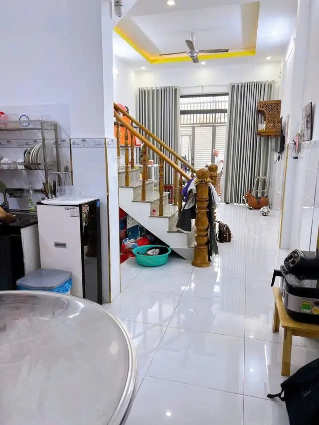KHU VIP TÂN PHÚ- TÂN SƠN NHÌ, GÒ DẦU, HẺM XE HƠI, NHÀ ĐẸP 2 TẦNG, 58M2 (4 X14.5M), GẦN AOEN MALL- 3PN- TẶNG NỘI THẤT-CHỈ 7 TỶ XÍU. 13 1 6ab2a82a792ff