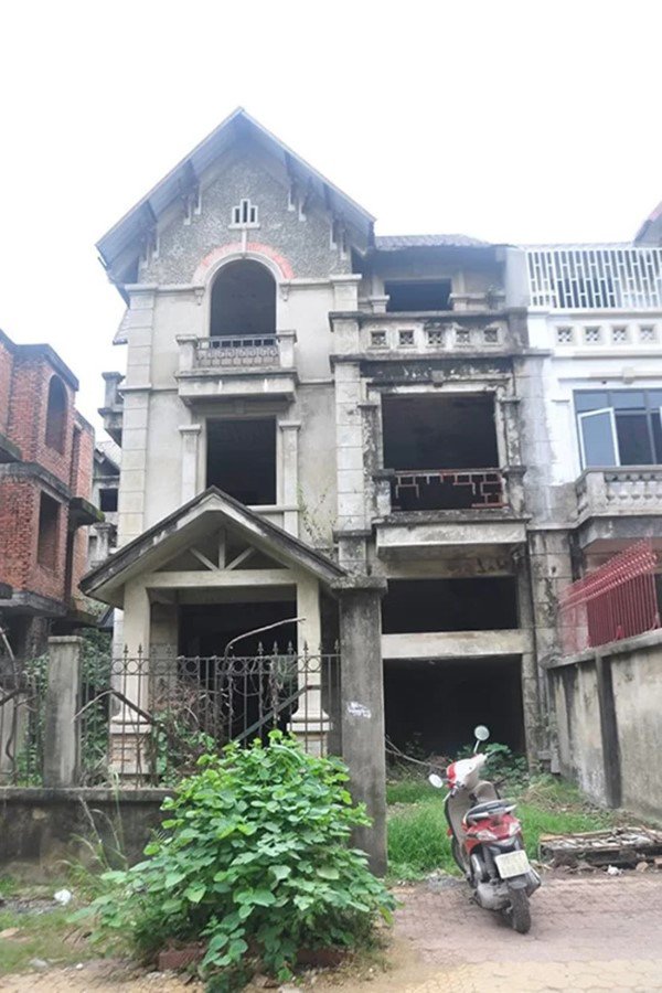 LÔ ĐẤT TẠI THÔN NÚI ĐÔNG, XÃ ĐẠI ĐỒNG, TỈNH BẮC NINH 6 nha hoang o bac ninh lot xac thanh biet thu dep ngo ngang 2 1572315216 3 width600height900 6aaf7609b5931
